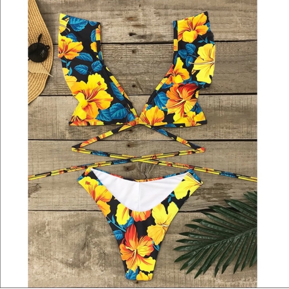 Floral Ruffle High Leg Bikini - Picture 6 of 7